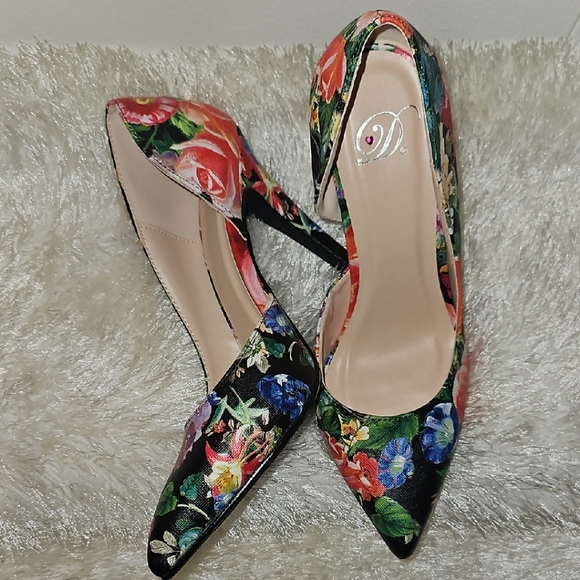 Delicious Shoes - Delicious Multicolor Floral Women's Heels